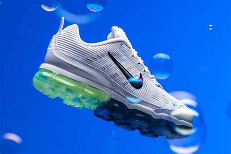 nike running shoes air bubble